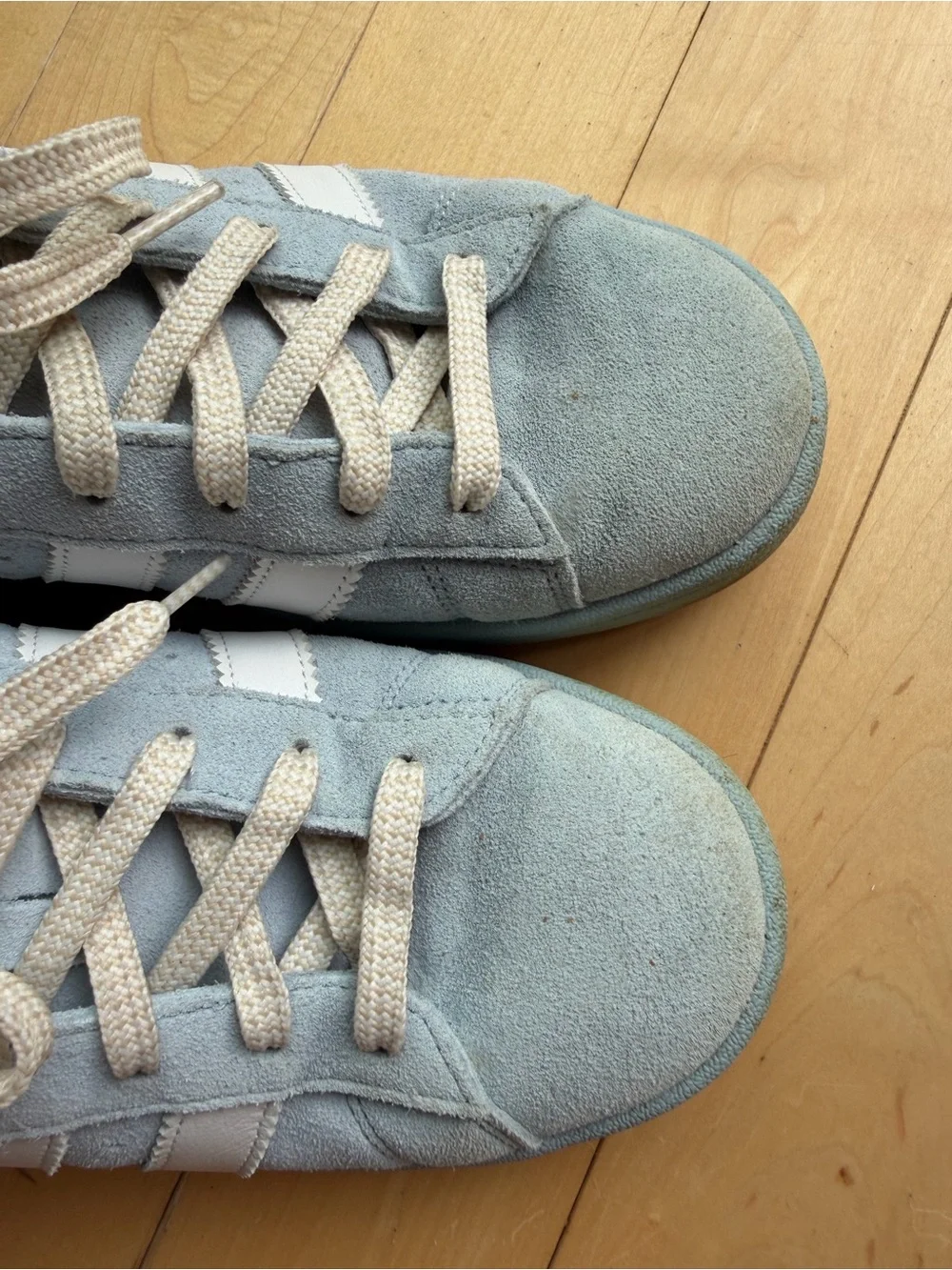 adidas Campus 00s Wonder Blue Low-Top Sneakers. Women’s 12/Men’s 10.5